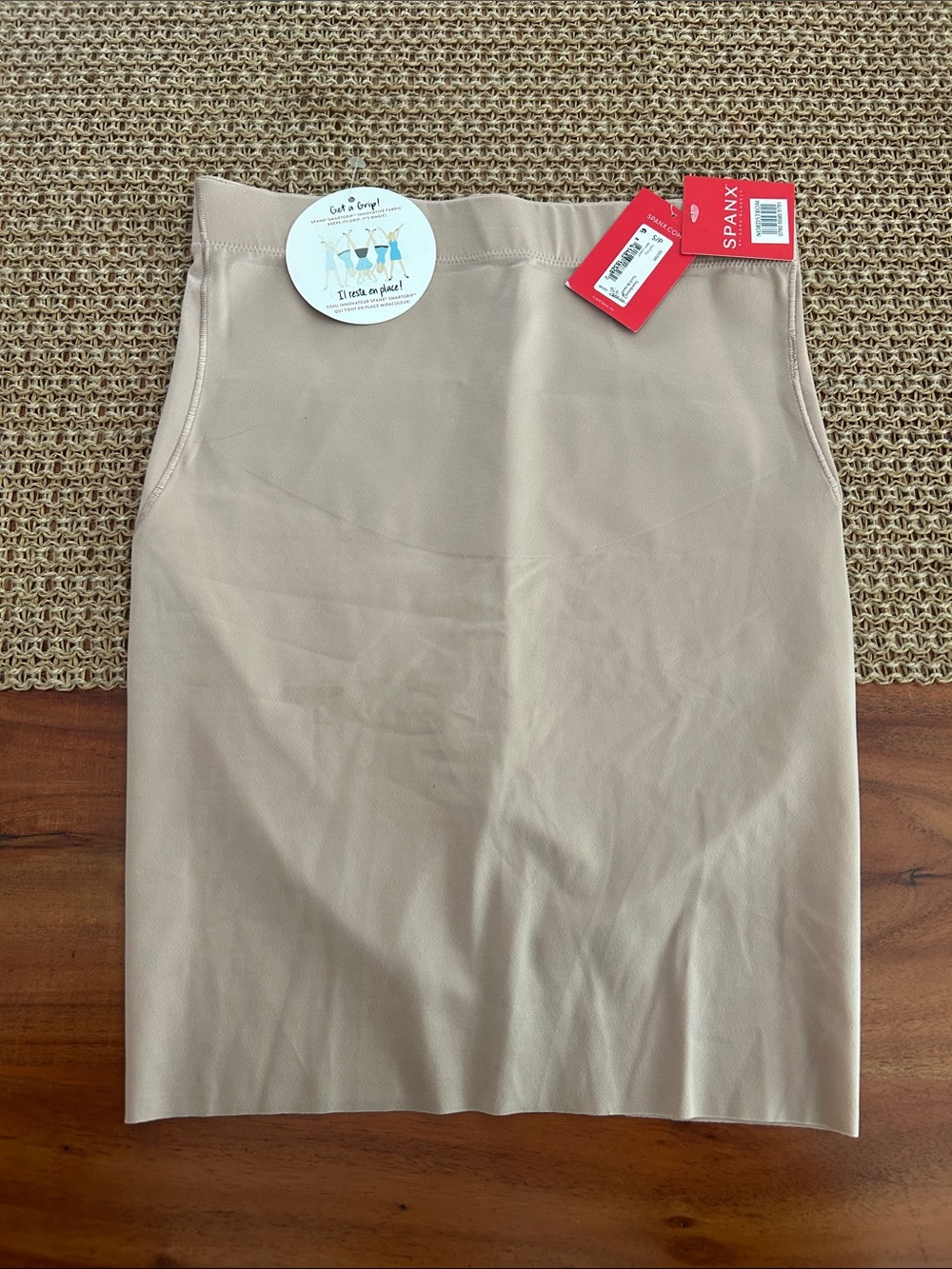 NWT Spanx Half Slip size small